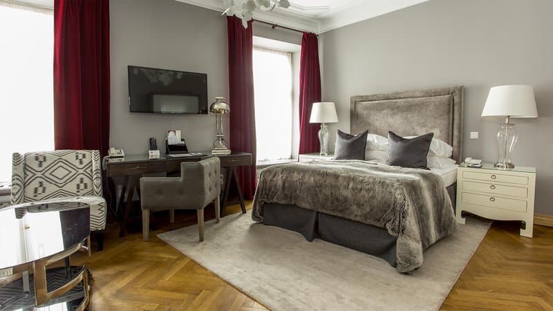 St Petersbourg Hotel