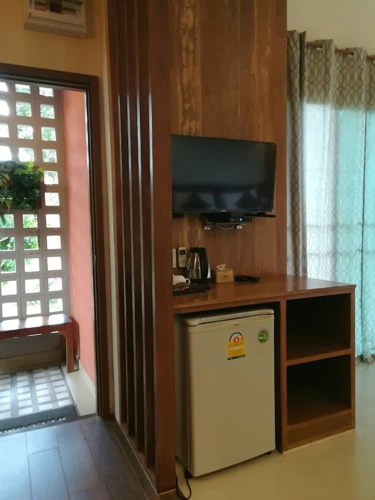 Baan Phuchalianglom