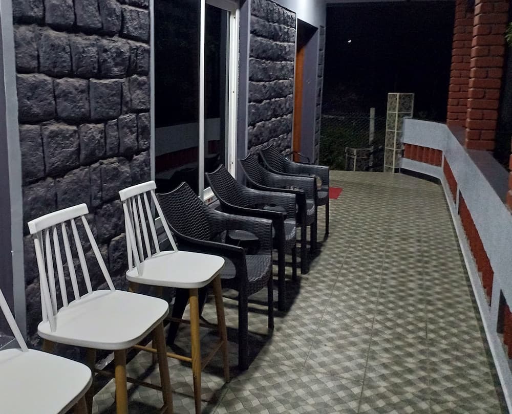 Pear Tree Inn