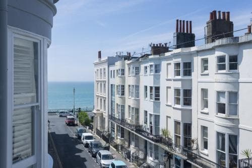 INNit Hotel - Marina House