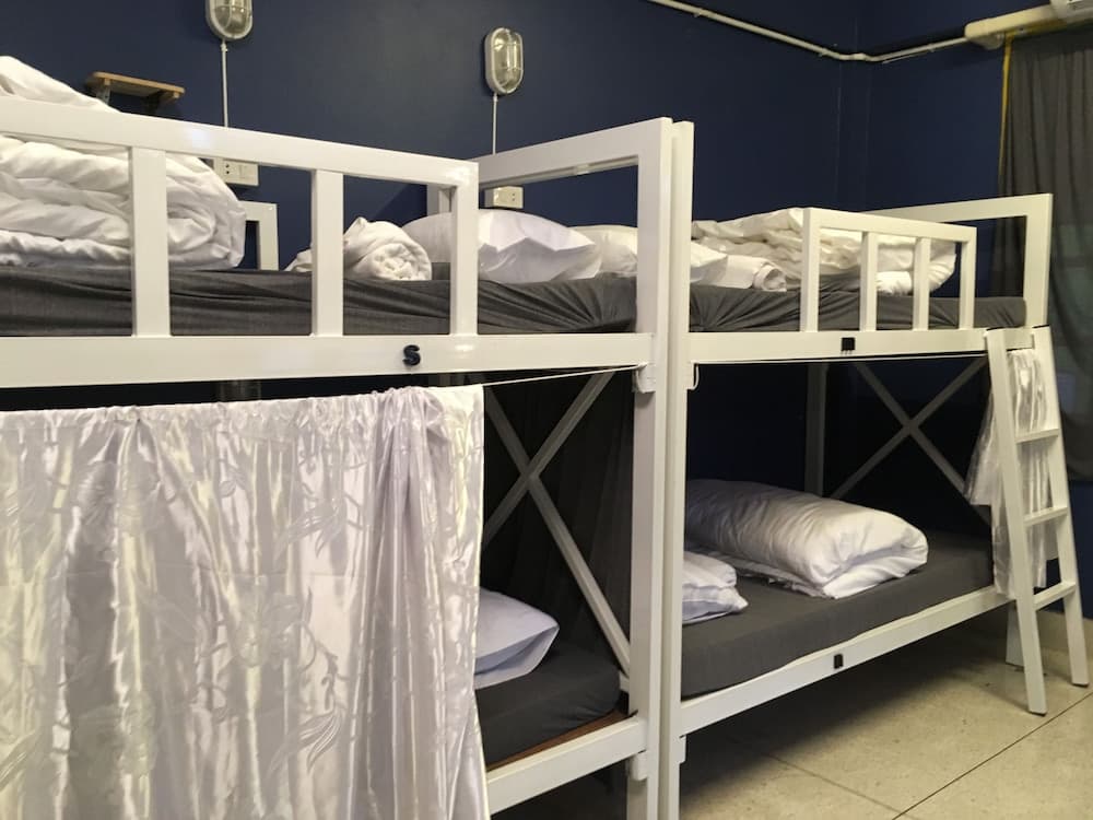 Core Khiri Hostel