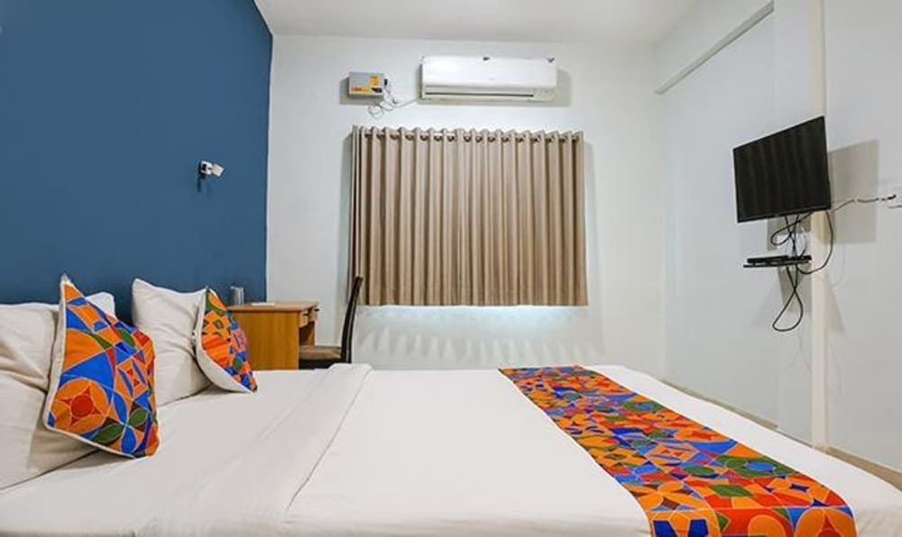 Fabhotel Silver Oak