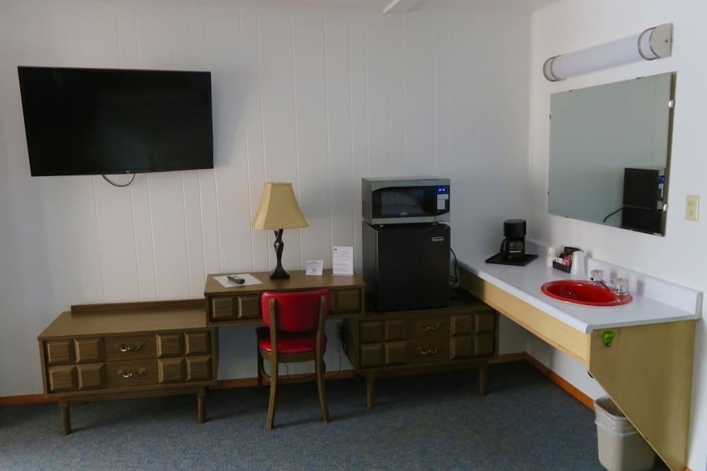Cedars Motel