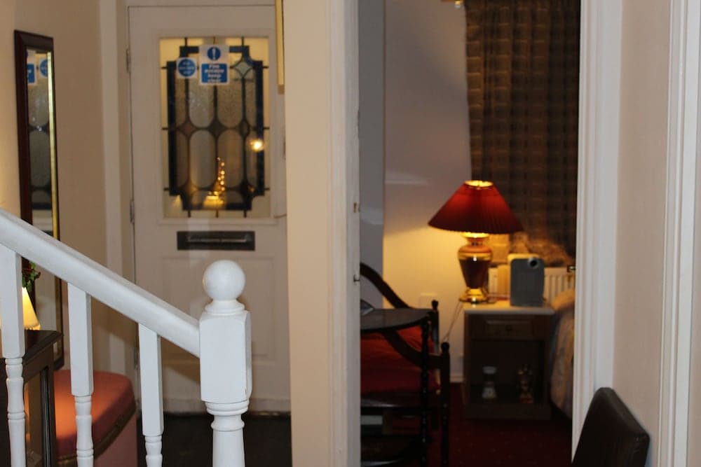 Lall Motel