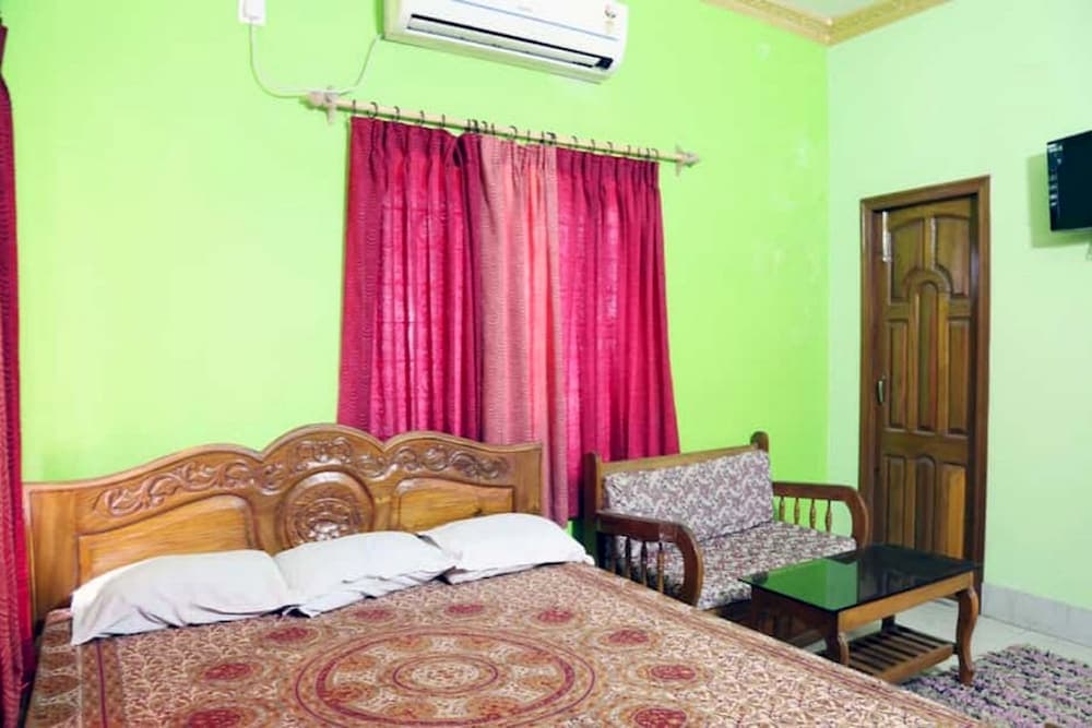 Goroomgo Aastha Digha