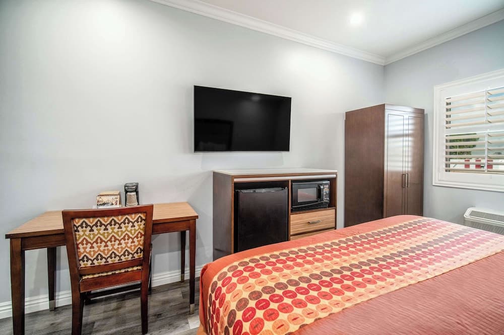 Rodeway Inn & Suites Pasadena