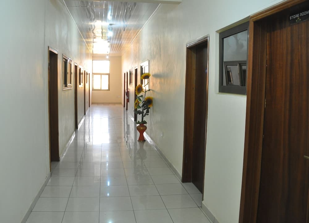 Oscarpak Royal Hotel