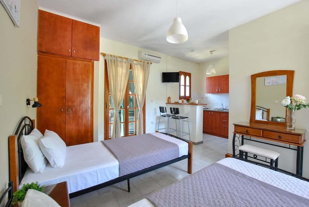 Stefanos Studios