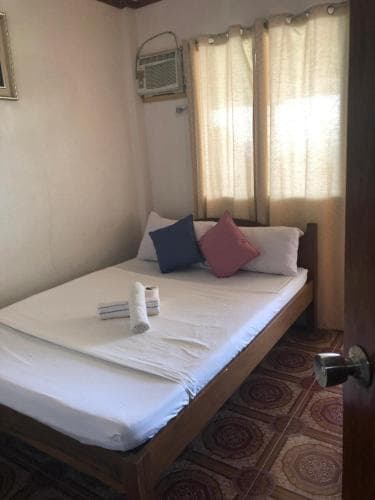 Rl Coastline Inn
