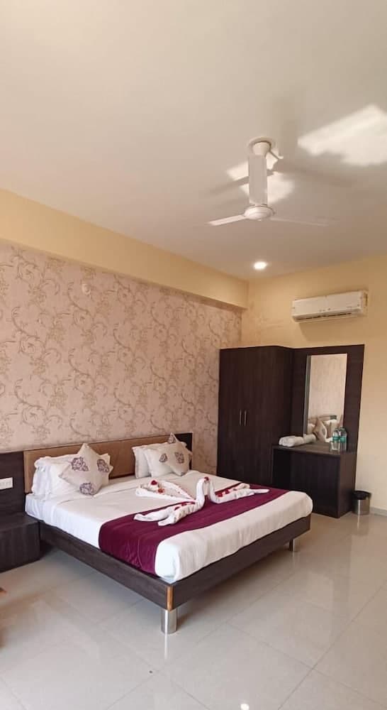 Vijayam Resort