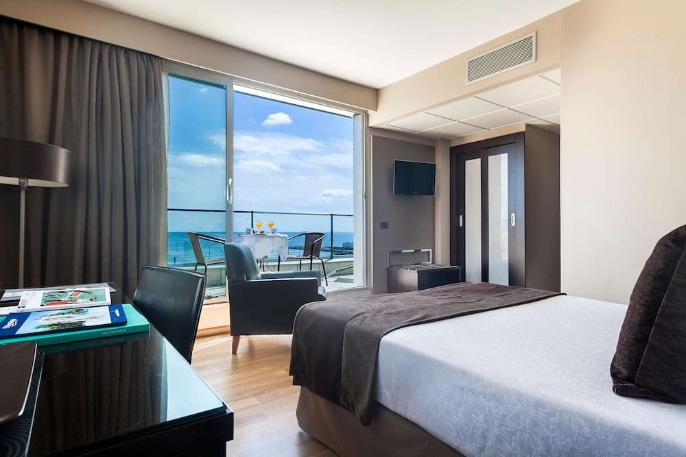 Best Front Maritim Hotel