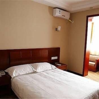 Longyang Hotel