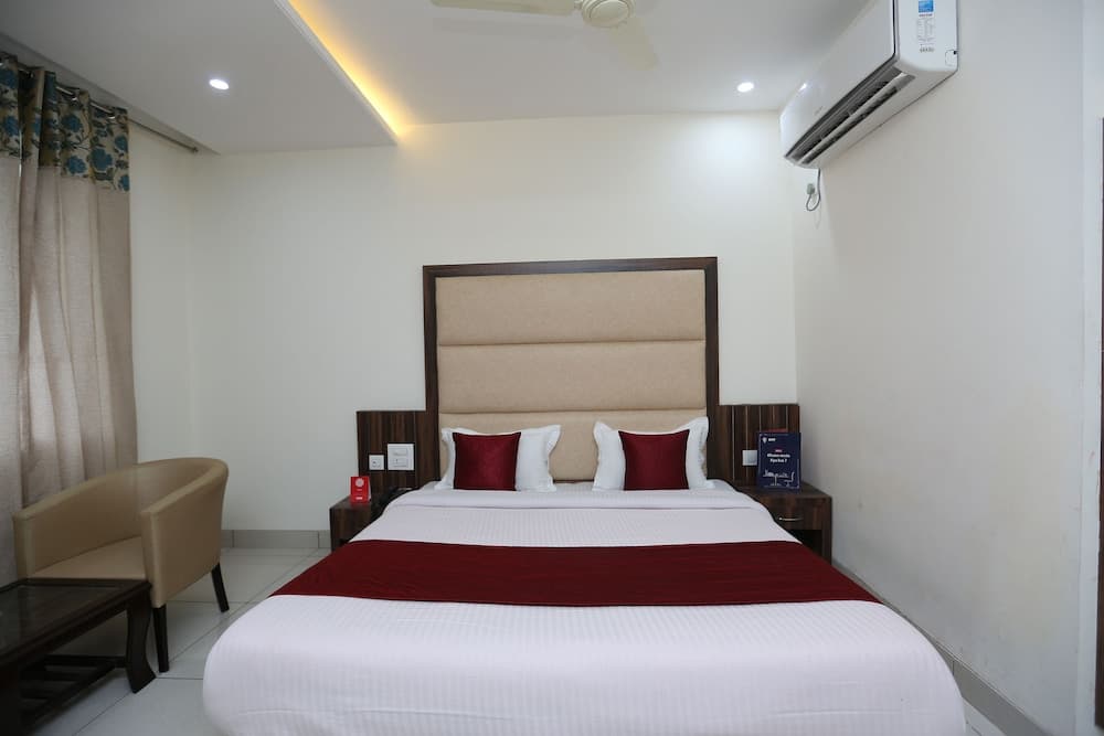 OYO 9667 Sashtrdhara Road