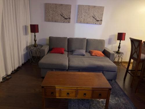 Waikiki Banyan T2-22nd Completely Remodeled