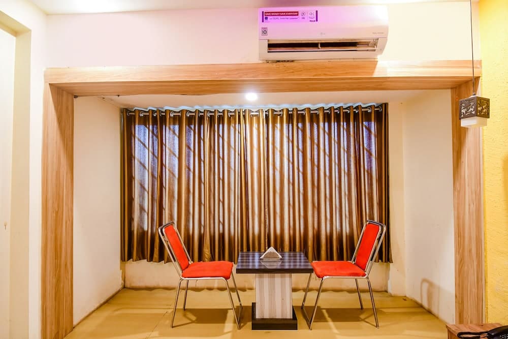 OYO Ssj Residency