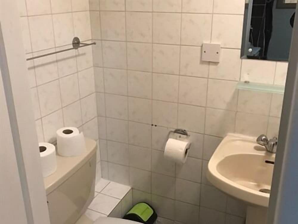 Oasis Guesthouse