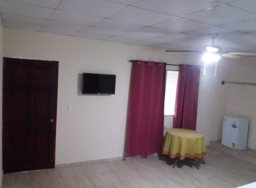 Hostal Los Laureles