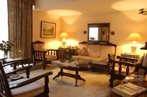 Elonda Bed & Breakfast