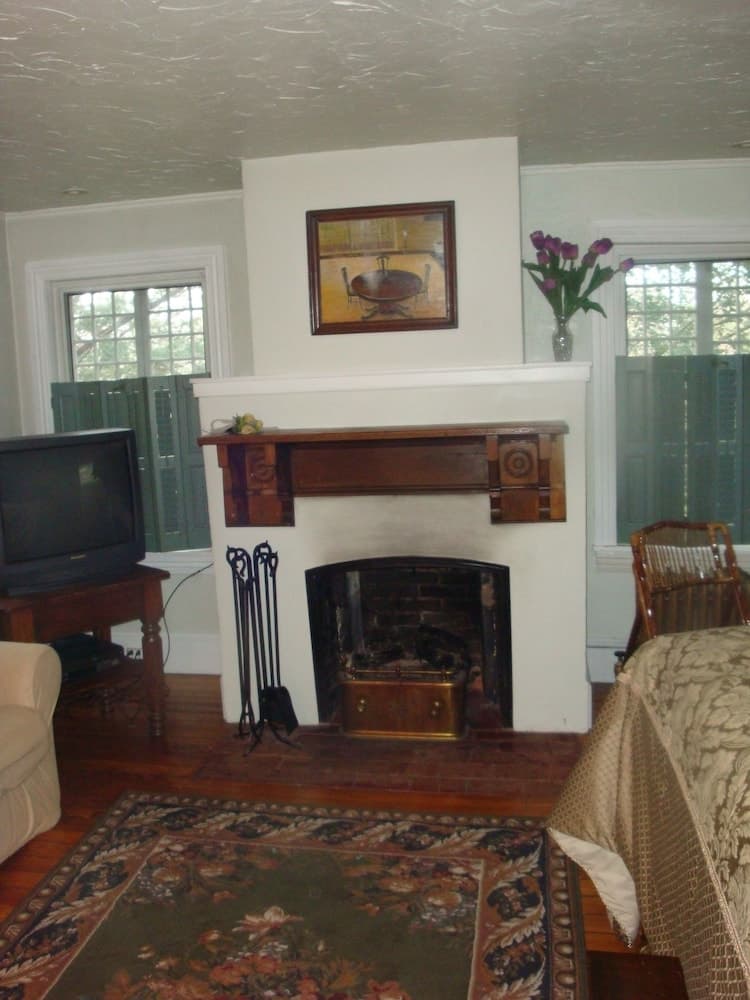 Faunbrook Bed & Breakfast