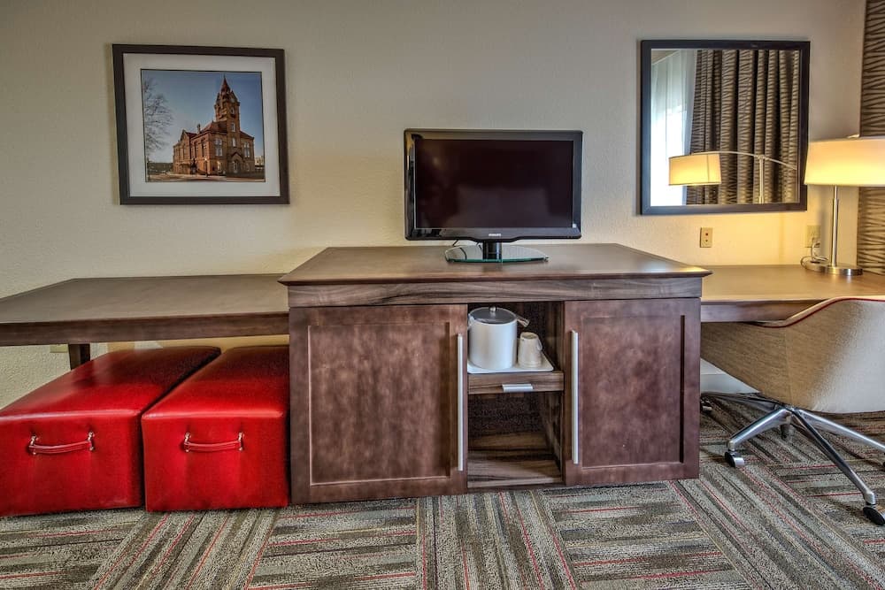 Hampton Inn Newbery Opera House
