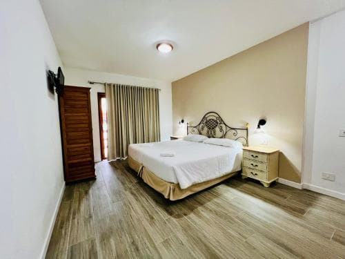 Apartamentos Frontera
