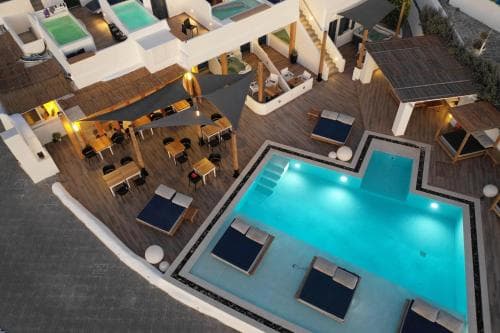 Amaze Suites