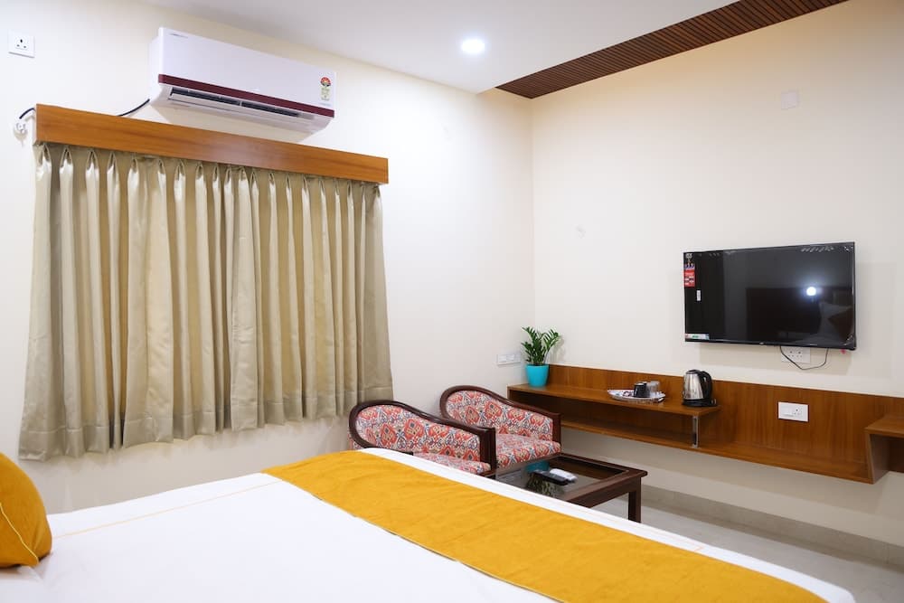 Nanda Mohan Residency