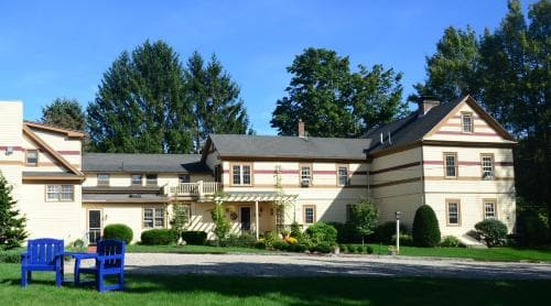 1802 House Bed and Breakfast