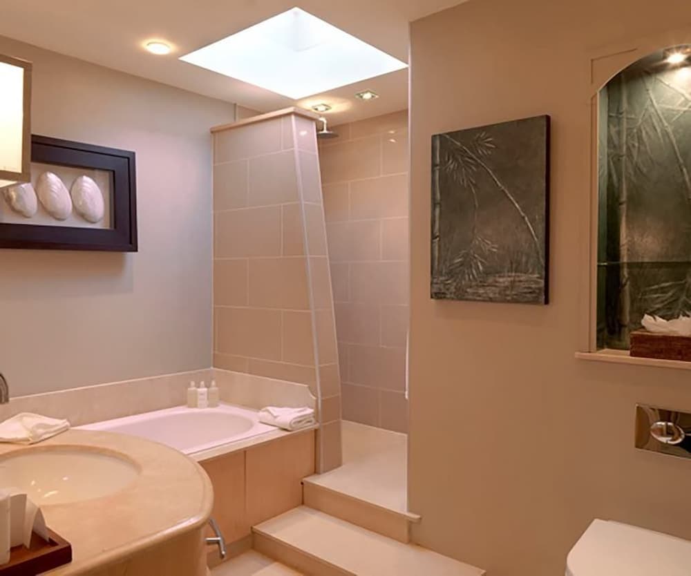 Calcot Manor Hotel