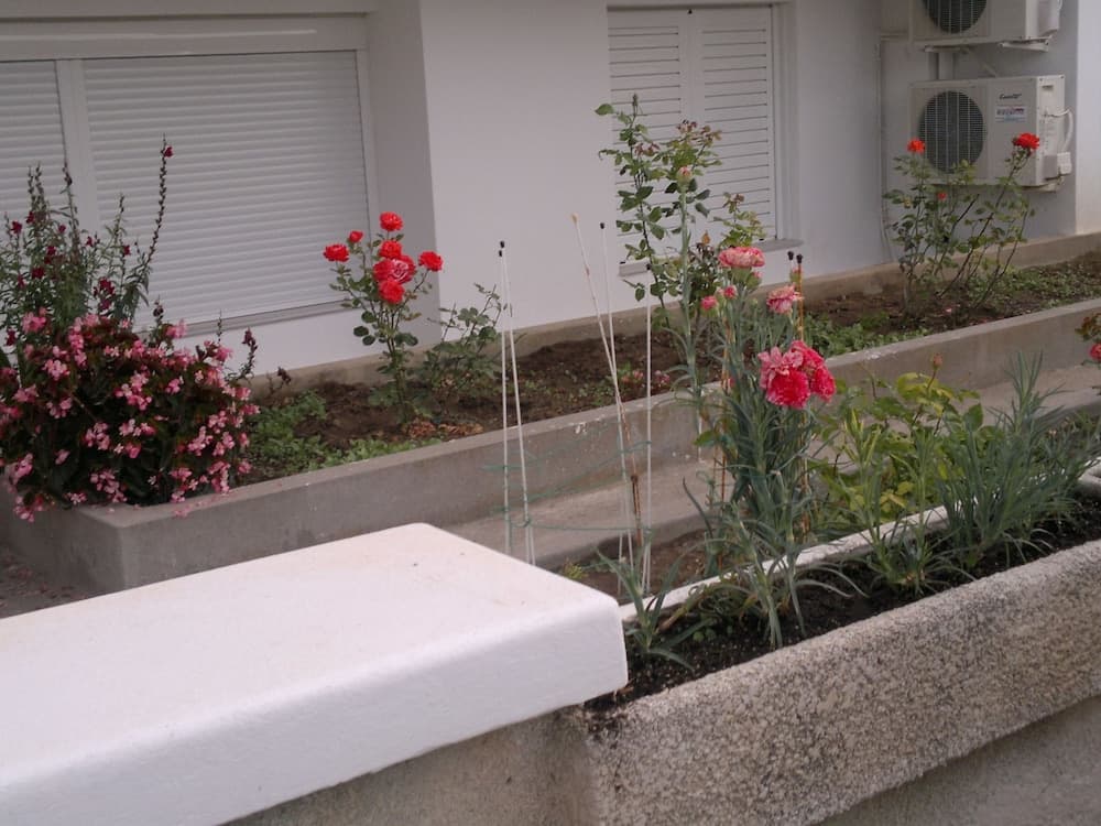 Fania Apartments