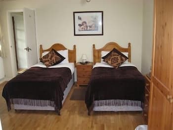 Cannards Grave Farmhouse B&B