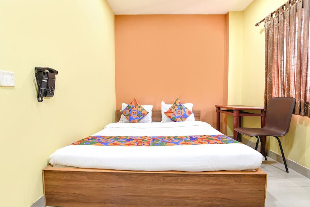 Fabhotel Santoshi