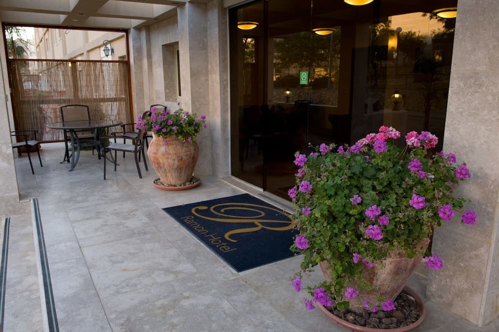 Ramon Suites Hotel