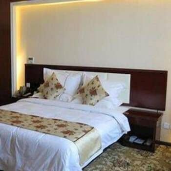 Dynasty Hotel