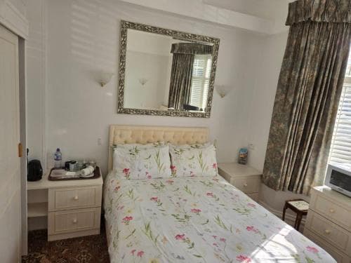 Shoreline B&B