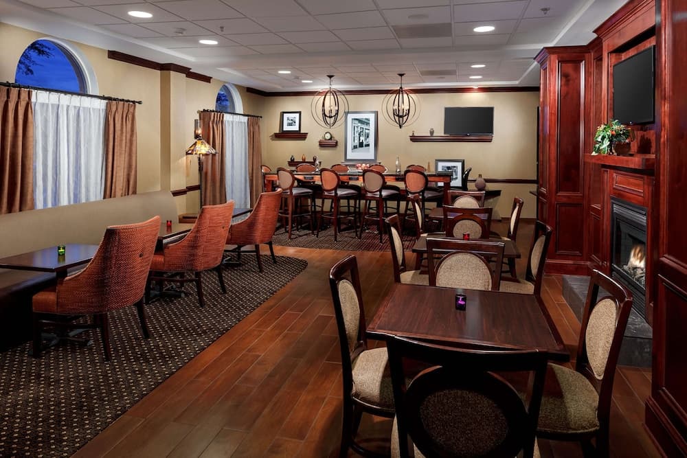 Hampton Inn Newbery Opera House