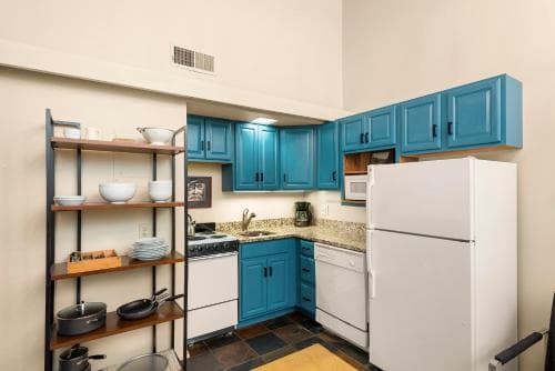 Lichenhearth A Destination Residence