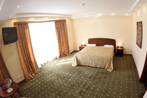 Platinum Hotel