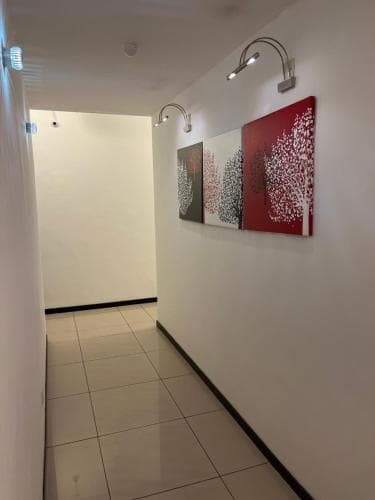E Hotel