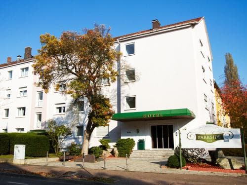Parkside Hotel