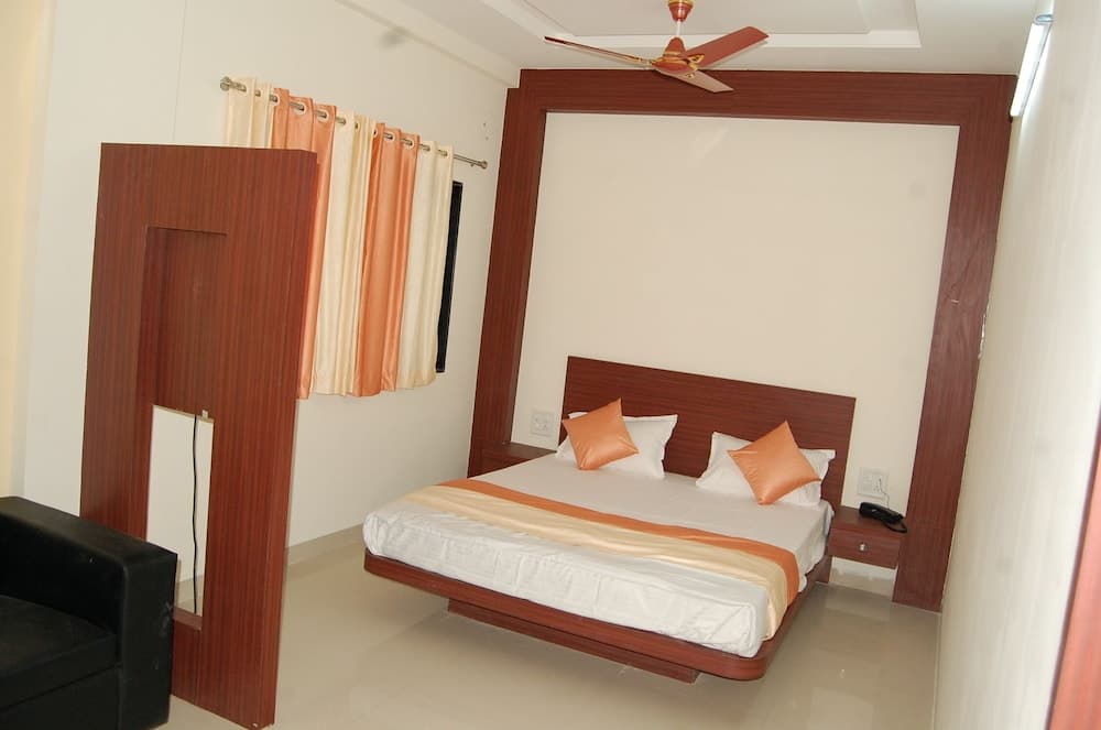 Hotel Parth Executive