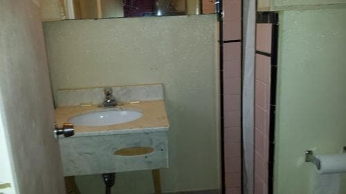 Hallmark Motel