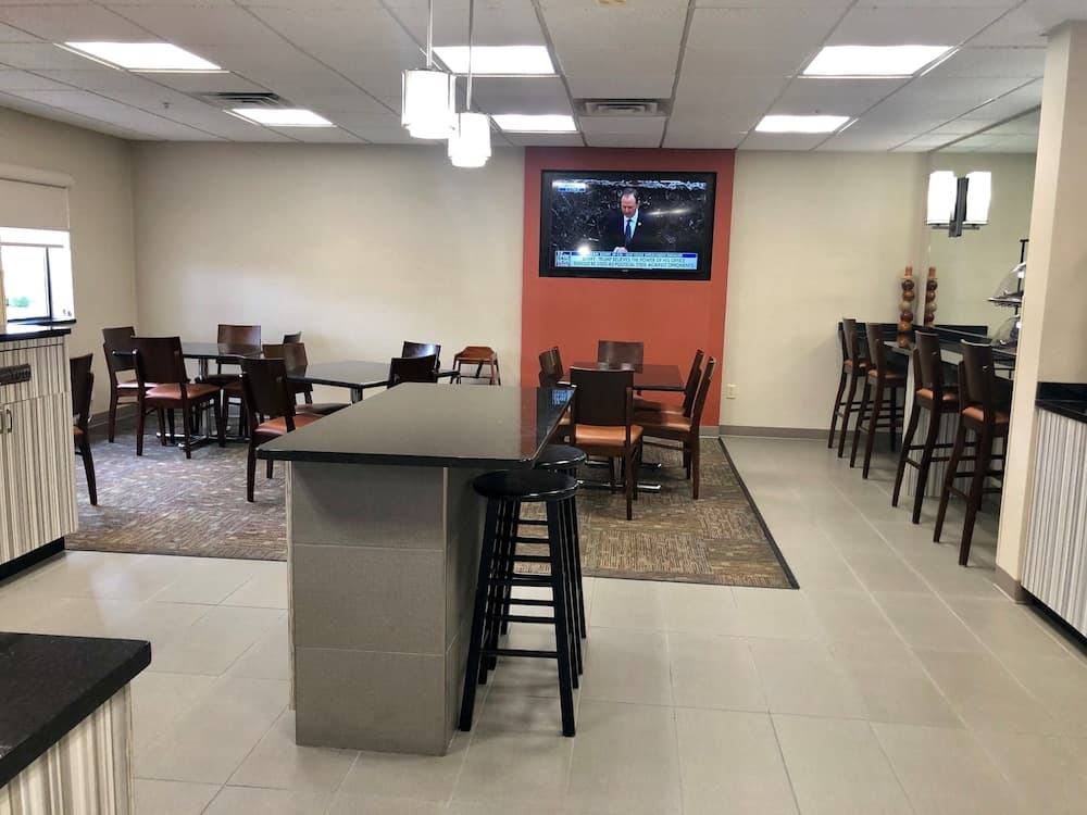 Ramada Limited - Mount Sterling