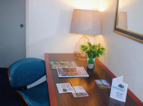 Surf & Sand Inn