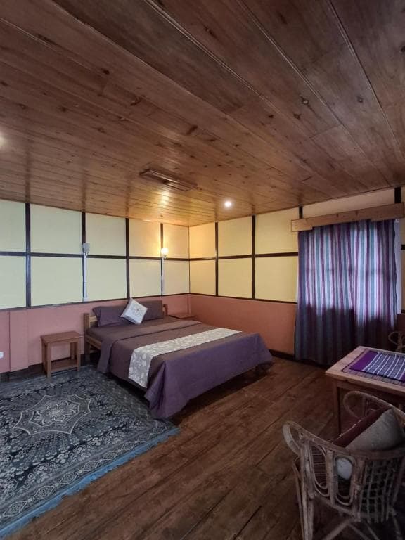 Himalayan Eagle Resort