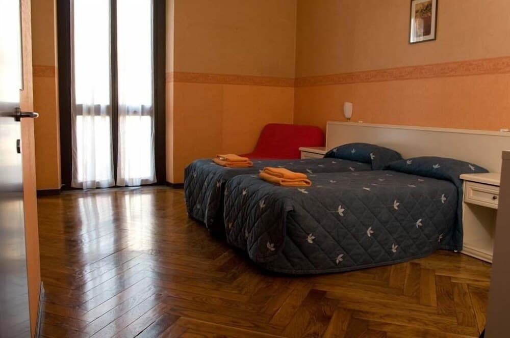 Hotel Azalea