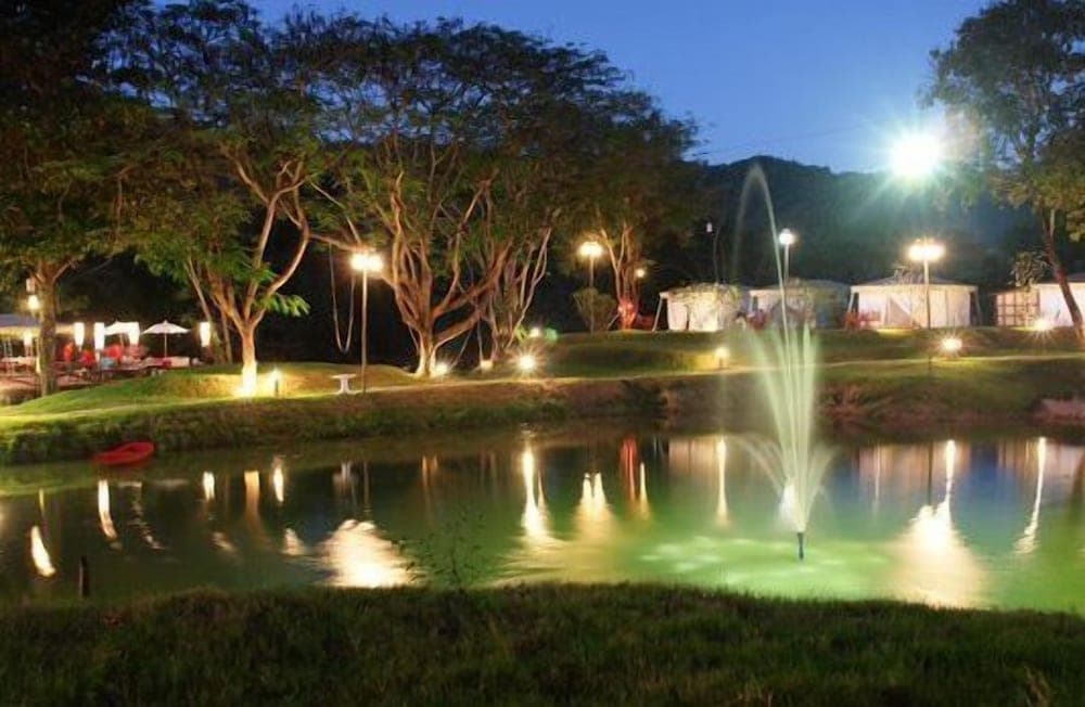 Buritara Resort And Spa