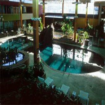 Boulder Outlook Hotel & Suites