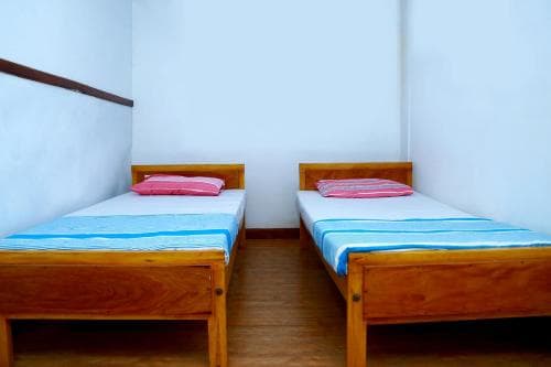 55 Fort Train Hostel