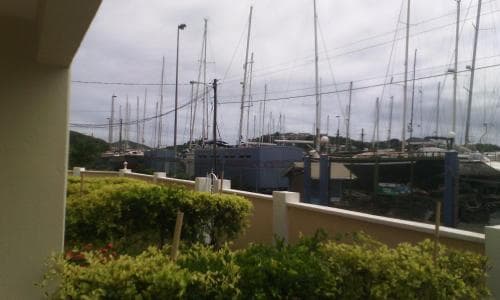 Win's Bay Side Villas